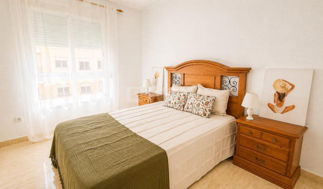 Reventa - Apartamento / piso - Torrevieja - PARQUE DE LAS NACIONES