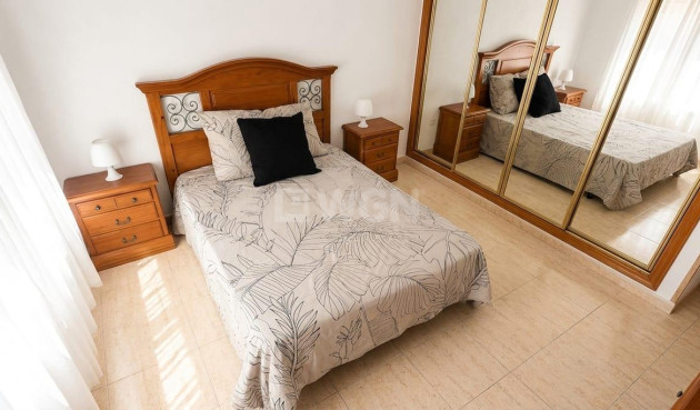 Reventa - Apartamento / piso - Torrevieja - PARQUE DE LAS NACIONES