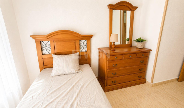 Reventa - Apartamento / piso - Torrevieja - PARQUE DE LAS NACIONES