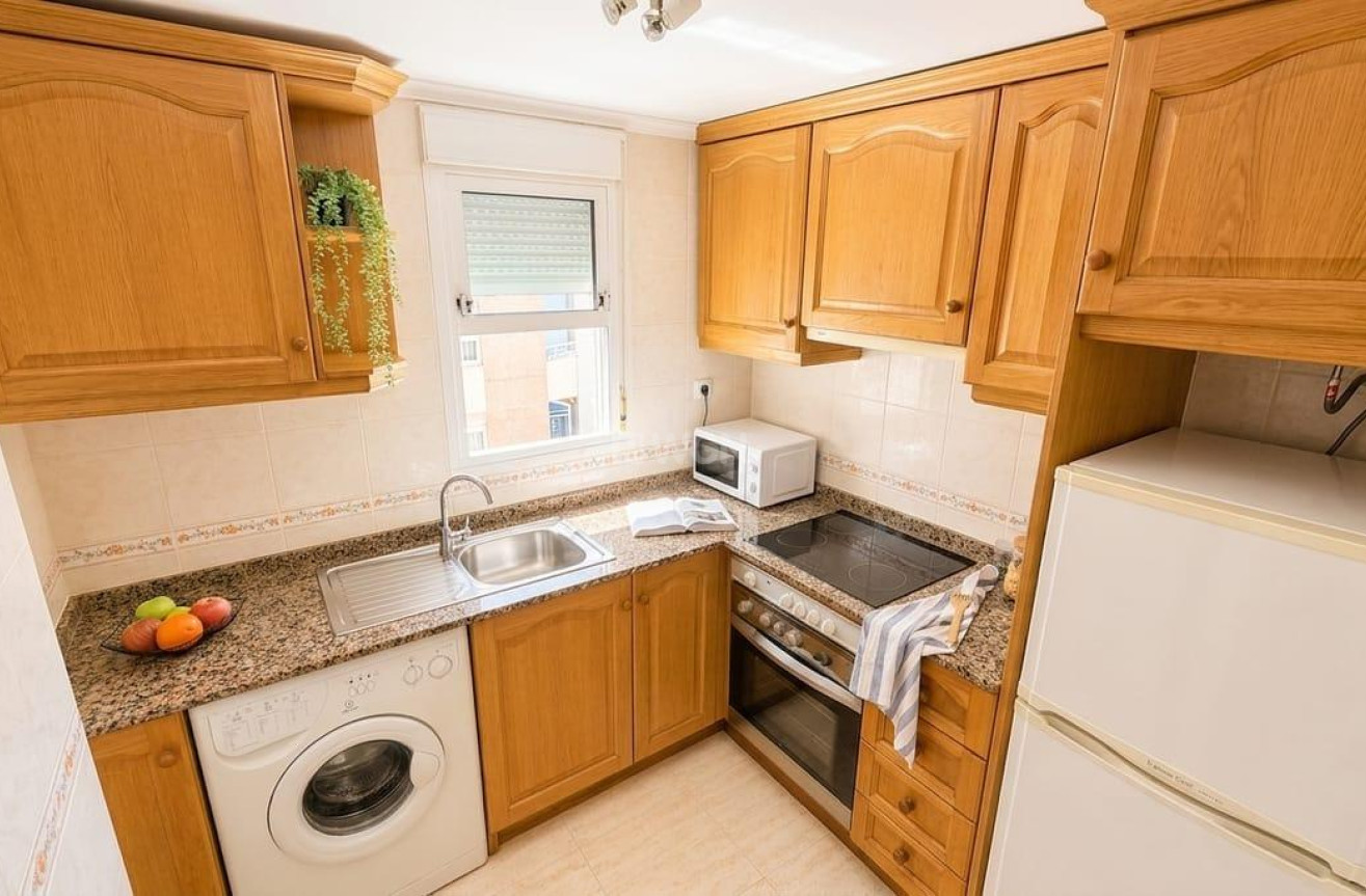 Reventa - Apartamento / piso - Torrevieja - PARQUE DE LAS NACIONES