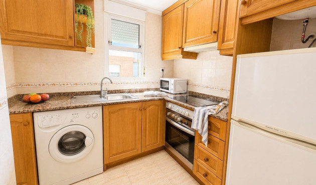 Reventa - Apartamento / piso - Torrevieja - PARQUE DE LAS NACIONES
