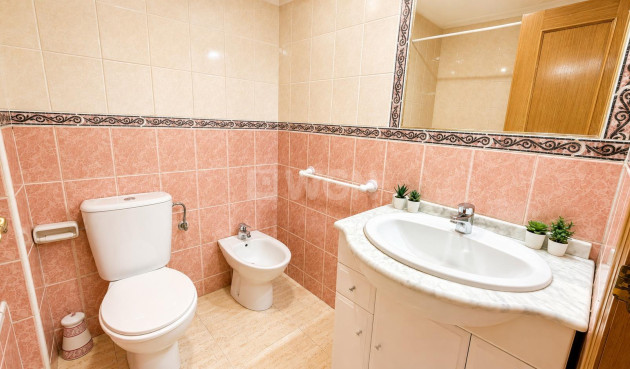 Reventa - Apartamento / piso - Torrevieja - PARQUE DE LAS NACIONES