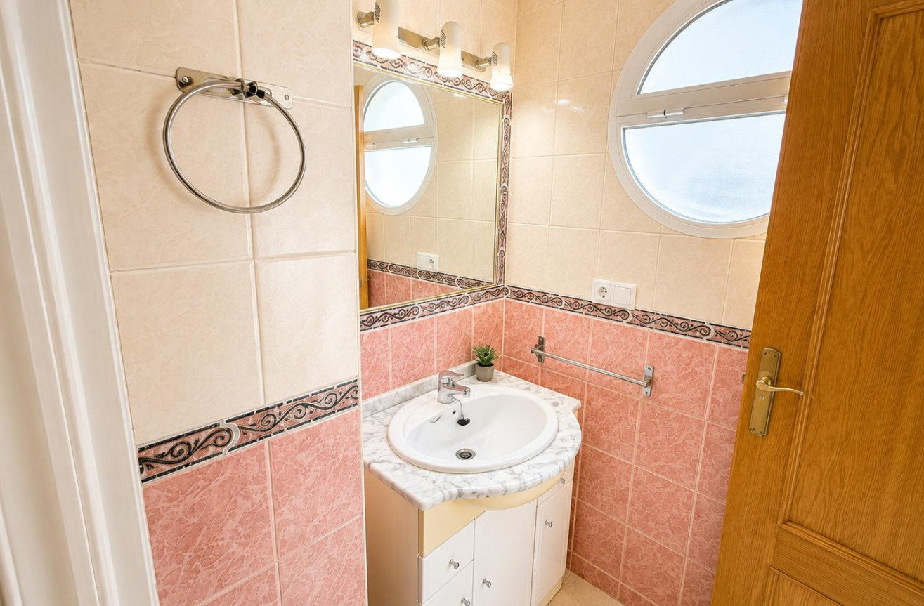 Reventa - Apartamento / piso - Torrevieja - PARQUE DE LAS NACIONES