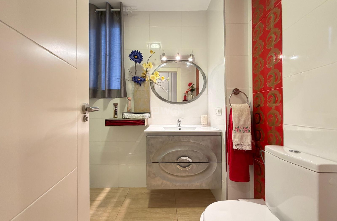 Wiederverkauf - Wohnung - Torrevieja - Paseo Maritimo