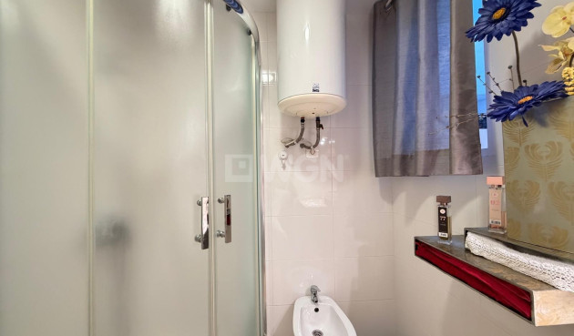 Wiederverkauf - Wohnung - Torrevieja - Paseo Maritimo