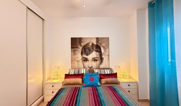 Wiederverkauf - Wohnung - Torrevieja - Paseo Maritimo