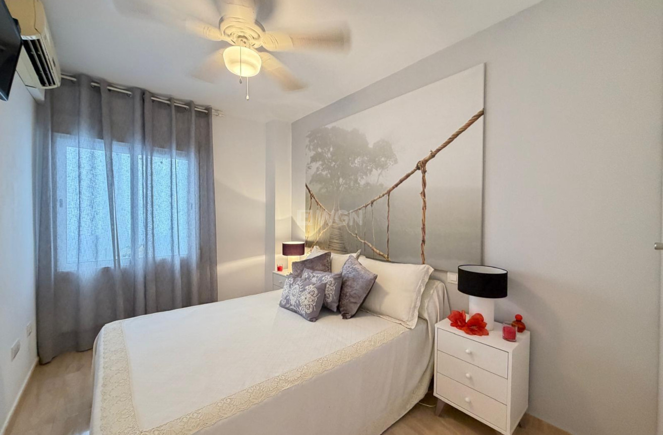 Wiederverkauf - Wohnung - Torrevieja - Paseo Maritimo