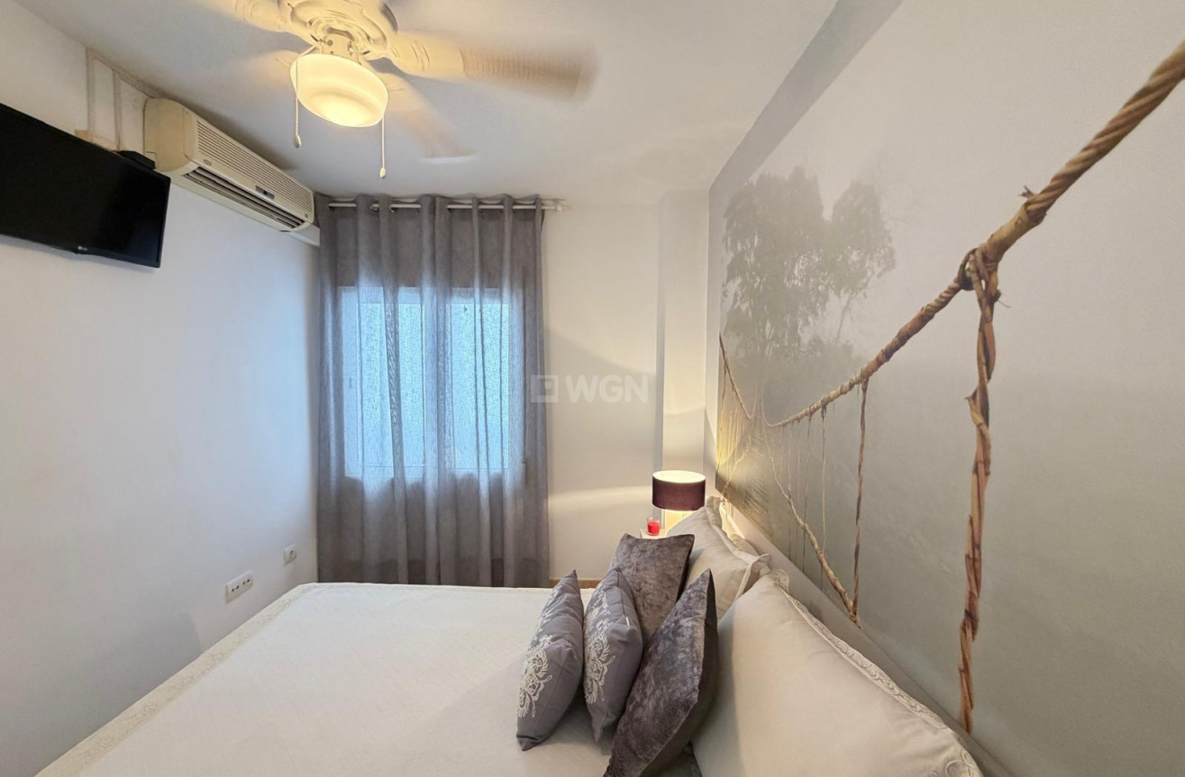 Wiederverkauf - Wohnung - Torrevieja - Paseo Maritimo
