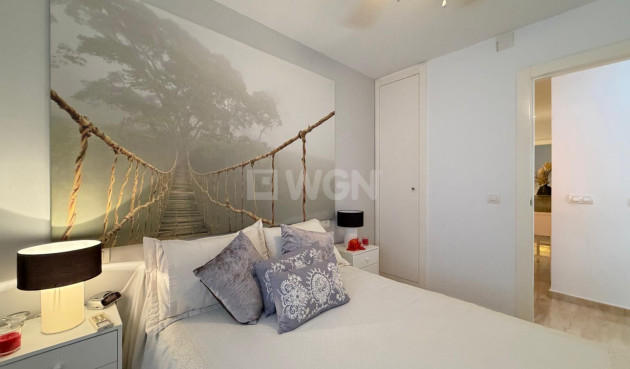 Wiederverkauf - Wohnung - Torrevieja - Paseo Maritimo