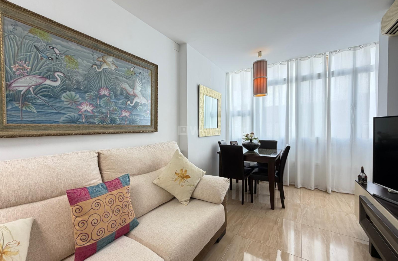 Wiederverkauf - Wohnung - Torrevieja - Paseo Maritimo