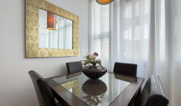 Wiederverkauf - Wohnung - Torrevieja - Paseo Maritimo