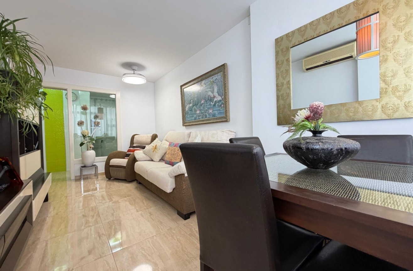 Wiederverkauf - Wohnung - Torrevieja - Paseo Maritimo