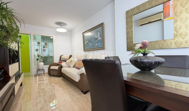 Wiederverkauf - Wohnung - Torrevieja - Paseo Maritimo