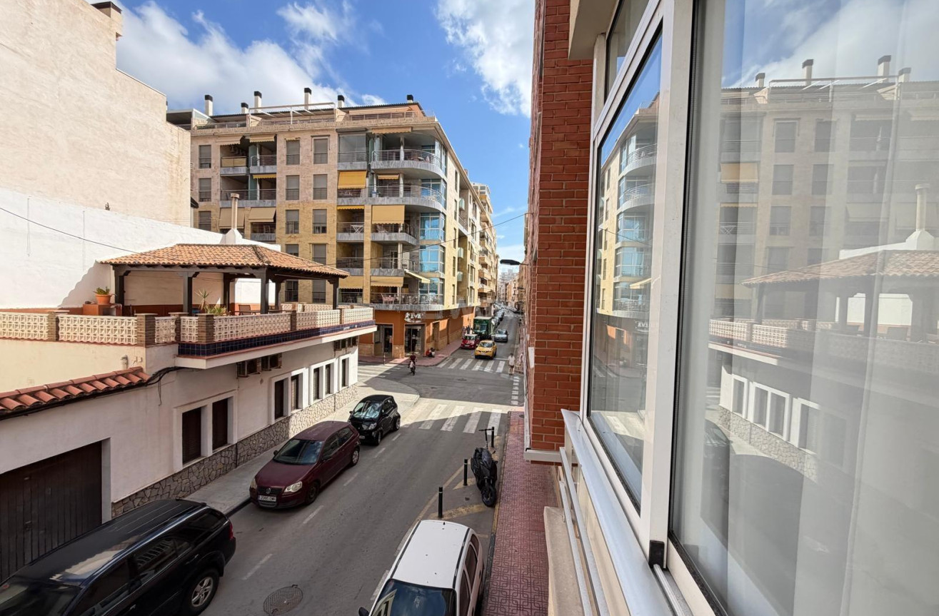 Wiederverkauf - Wohnung - Torrevieja - Paseo Maritimo