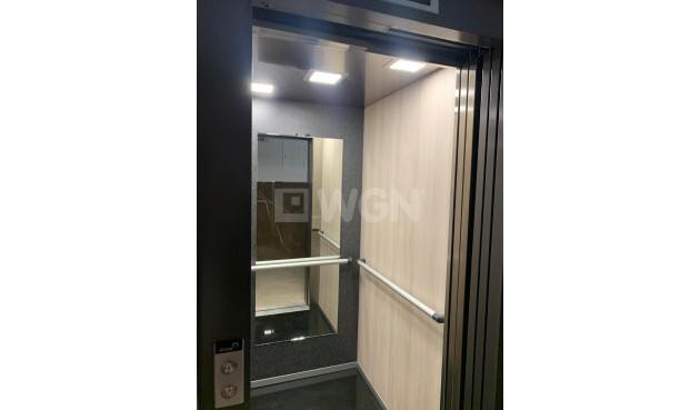 Resale - Apartment / flat - Torrevieja - Estacion De Autobuses