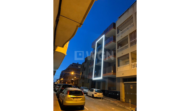 Resale - Apartment / flat - Torrevieja - Estacion De Autobuses