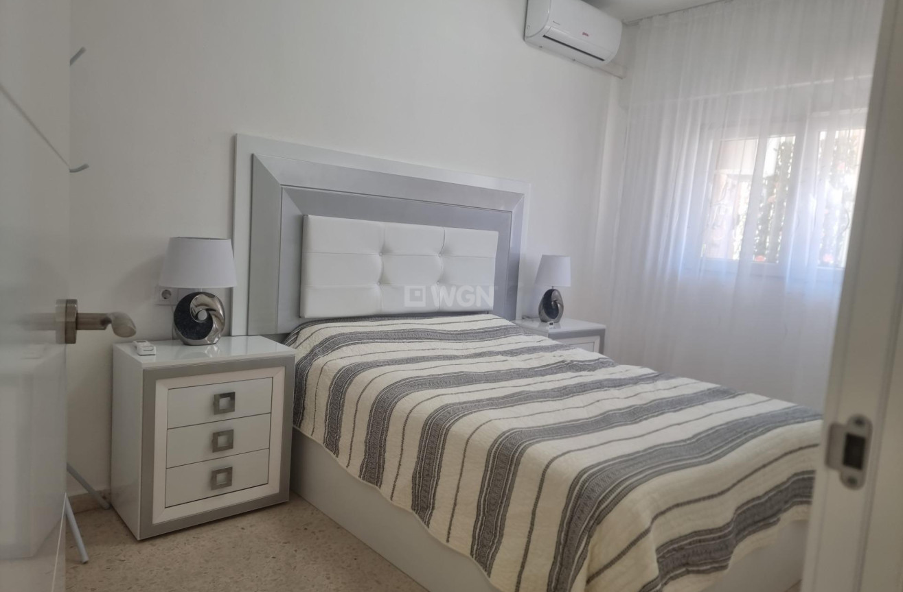 Wiederverkauf - Wohnung - Torrevieja - Playa de los Locos