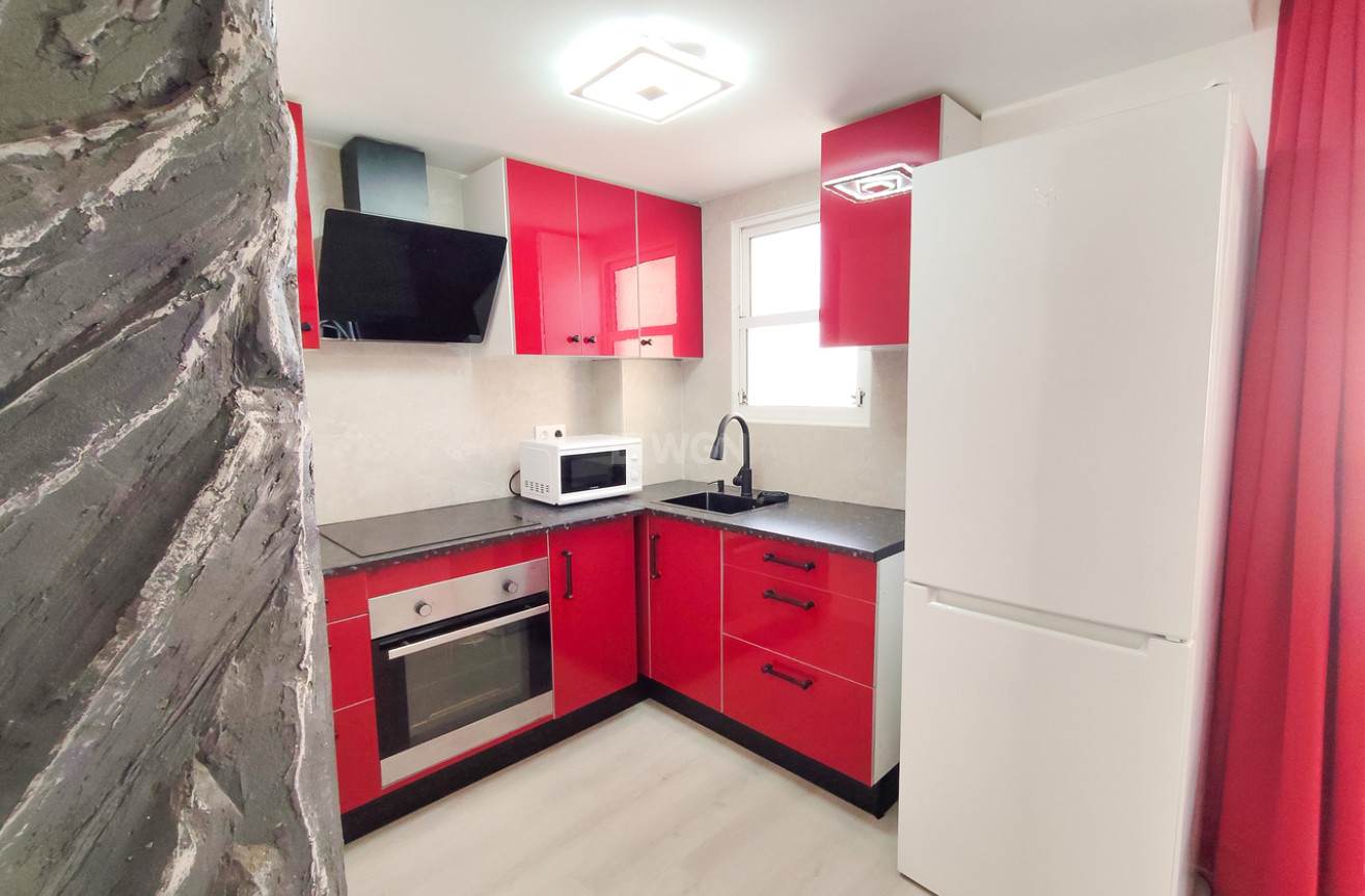 Resale - Apartment / flat - Torrevieja - Costa Blanca