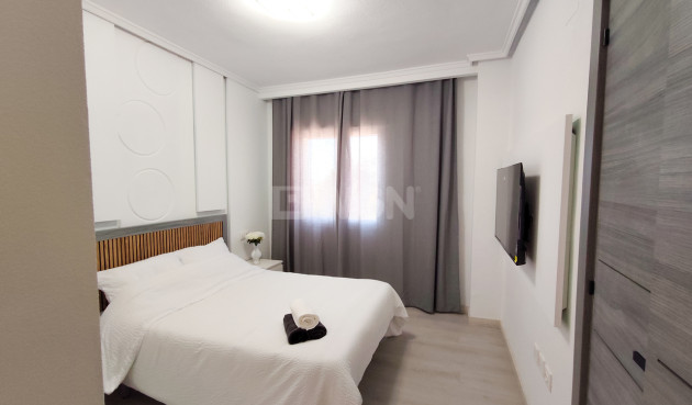 Resale - Apartment / flat - Torrevieja - Costa Blanca