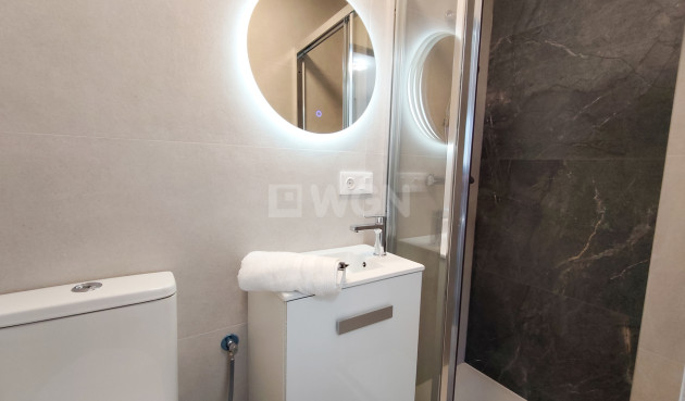 Resale - Apartment / flat - Torrevieja - Costa Blanca
