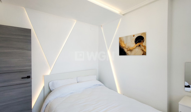 Resale - Apartment / flat - Torrevieja - Costa Blanca