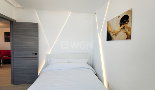 Resale - Apartment / flat - Torrevieja - Costa Blanca