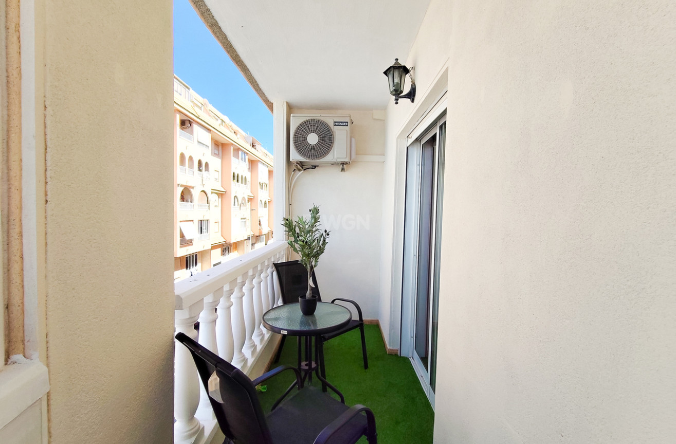 Resale - Apartment / flat - Torrevieja - Costa Blanca