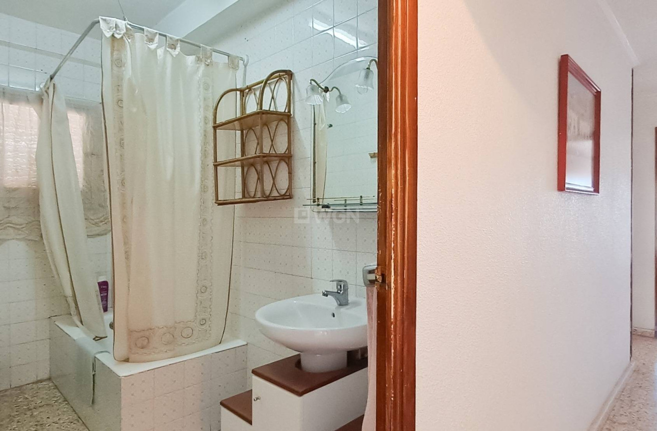 Resale - Penthouse - Torrevieja - Playa De Los Naufragos
