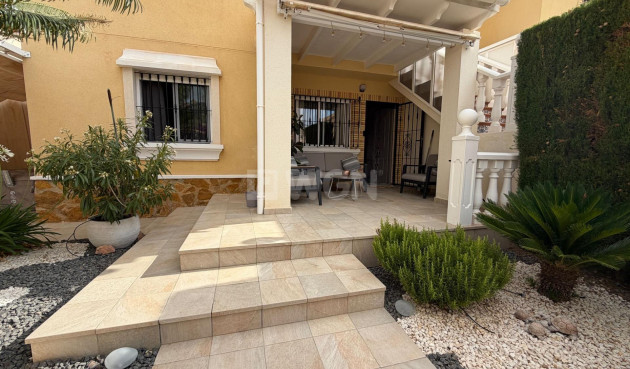 Odsprzedaż - Bungalow - Orihuela Costa - Los Dolses