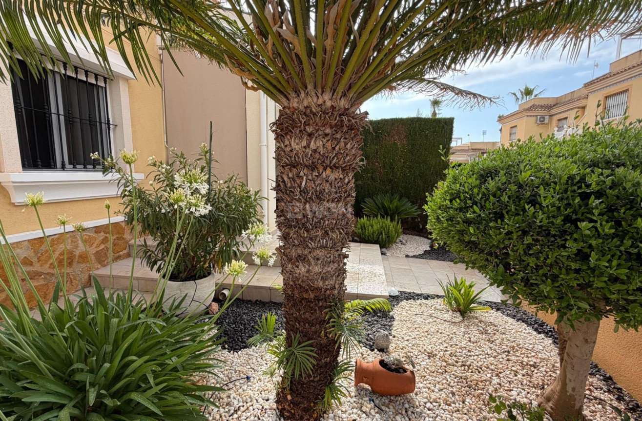 Odsprzedaż - Bungalow - Orihuela Costa - Los Dolses