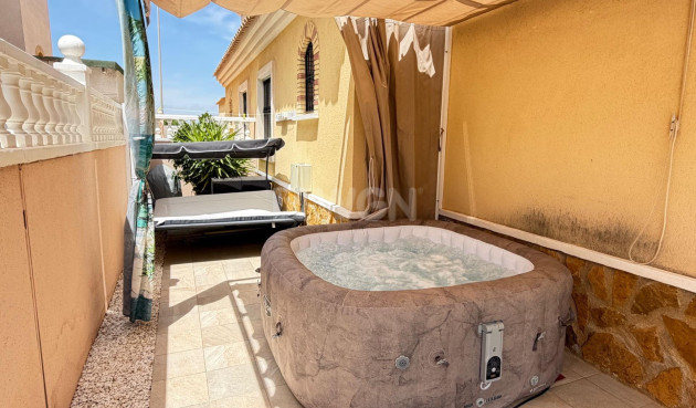 Odsprzedaż - Bungalow - Orihuela Costa - Los Dolses