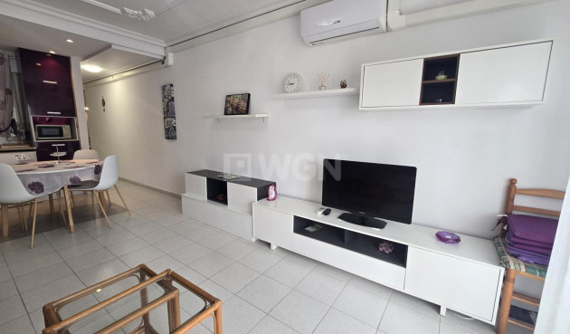 Odsprzedaż - Mieszkanie w bloku - Torrevieja - La Mata Pueblo