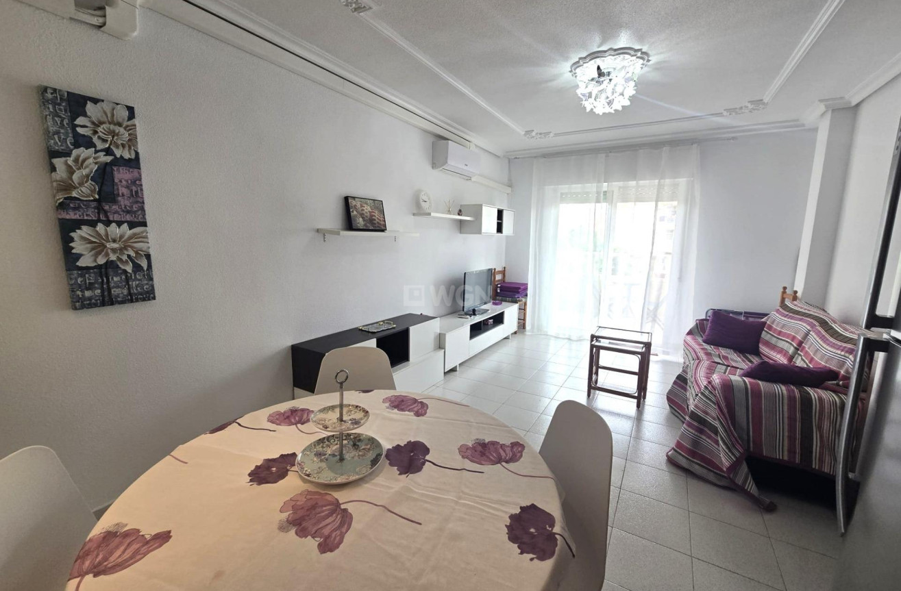 Odsprzedaż - Mieszkanie w bloku - Torrevieja - La Mata Pueblo