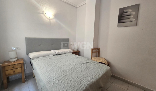Odsprzedaż - Mieszkanie w bloku - Torrevieja - La Mata Pueblo