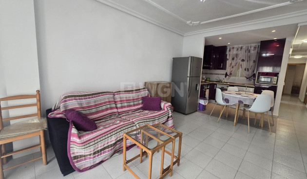 Odsprzedaż - Mieszkanie w bloku - Torrevieja - La Mata Pueblo