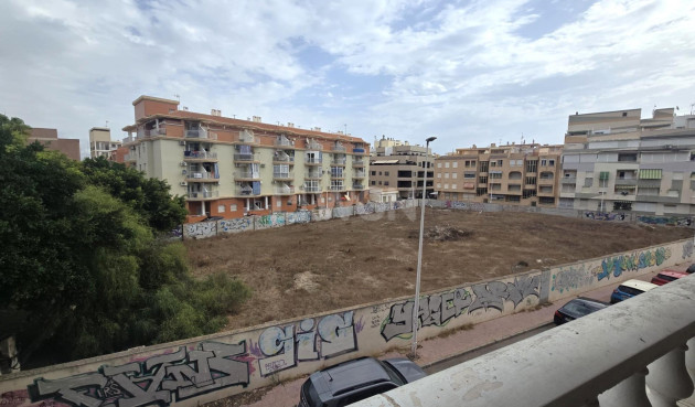 Odsprzedaż - Mieszkanie w bloku - Torrevieja - La Mata Pueblo