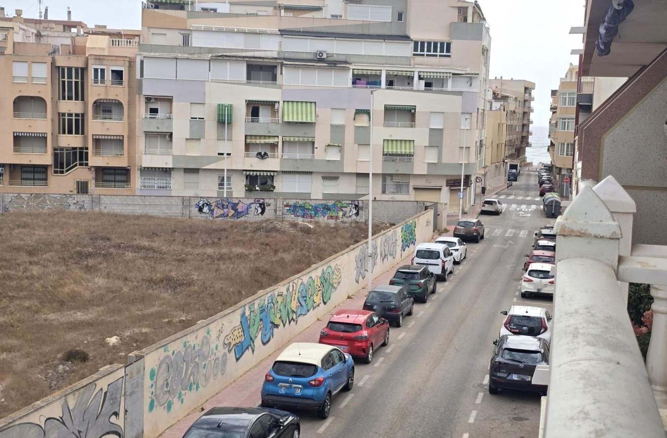 Odsprzedaż - Mieszkanie w bloku - Torrevieja - La Mata Pueblo