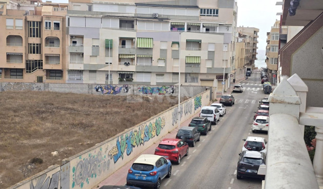 Odsprzedaż - Mieszkanie w bloku - Torrevieja - La Mata Pueblo