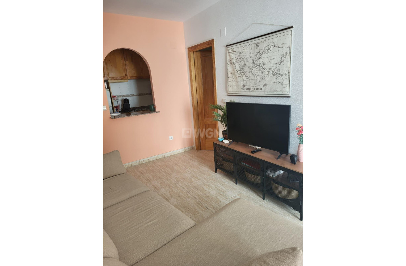 Resale - Apartment / flat - Torrevieja - Estacion De Autobuses