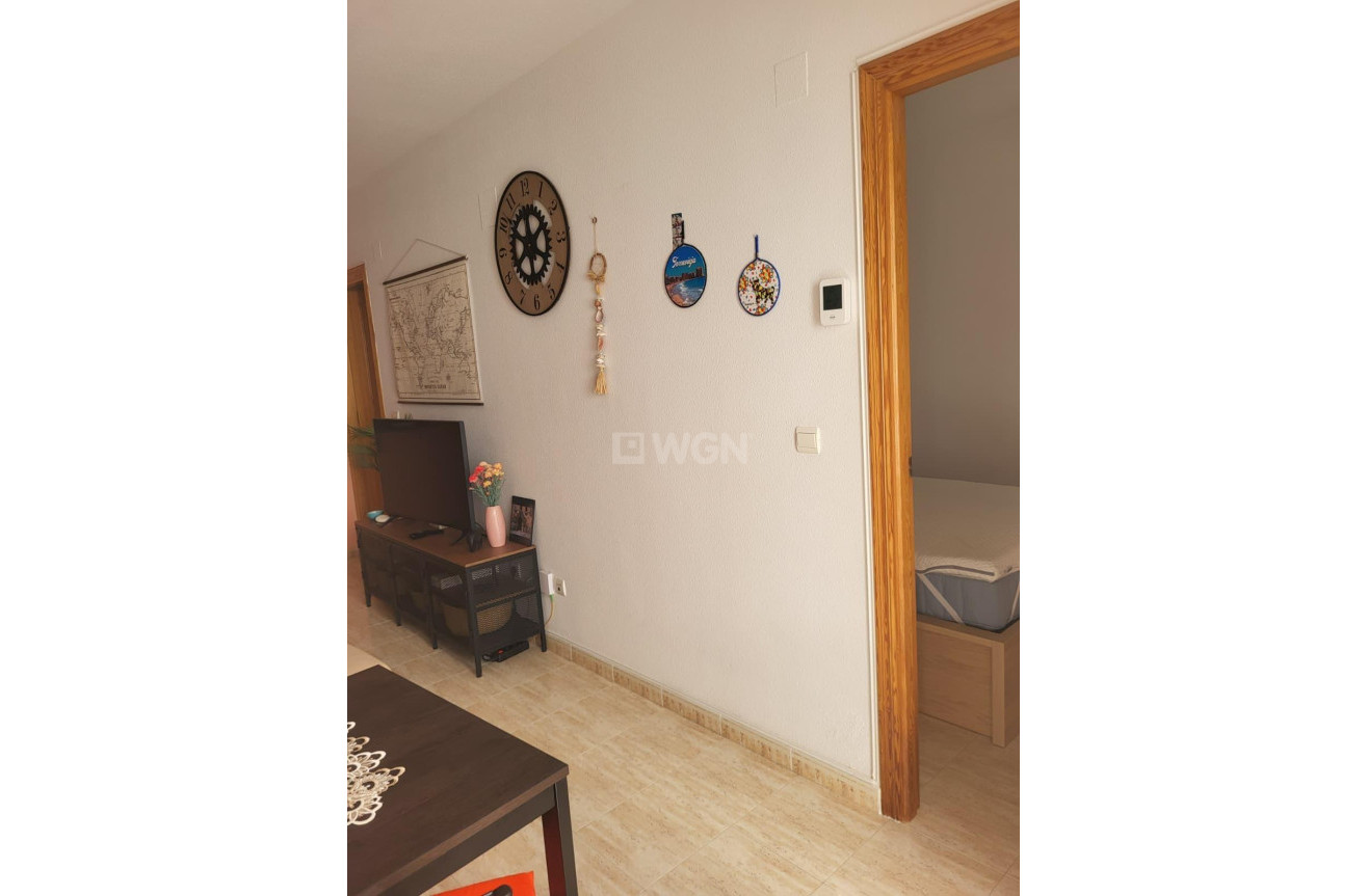 Resale - Apartment / flat - Torrevieja - Estacion De Autobuses