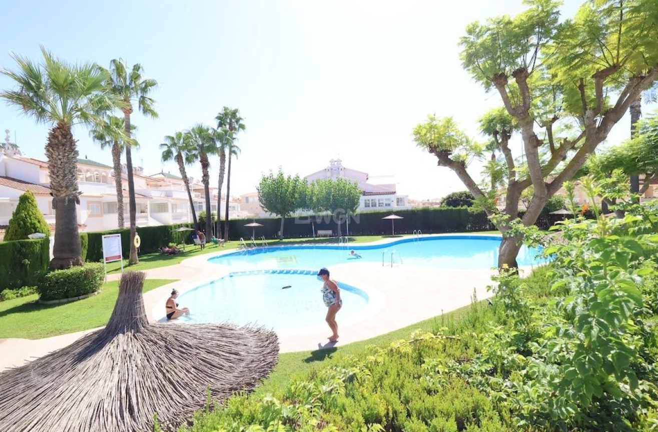 Odsprzedaż - Bungalow - Orihuela Costa - Costa Blanca