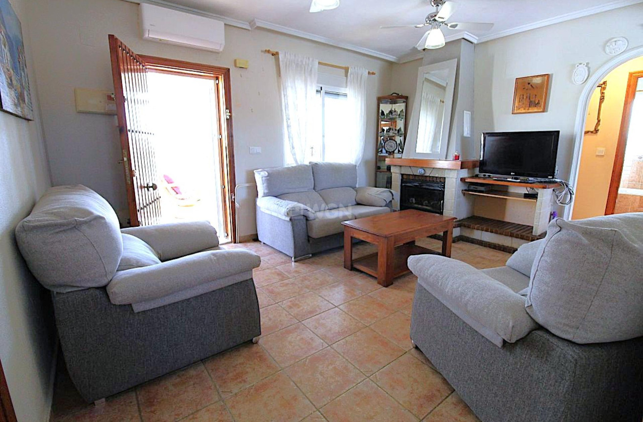 Odsprzedaż - Villa - San Miguel de Salinas - Inland