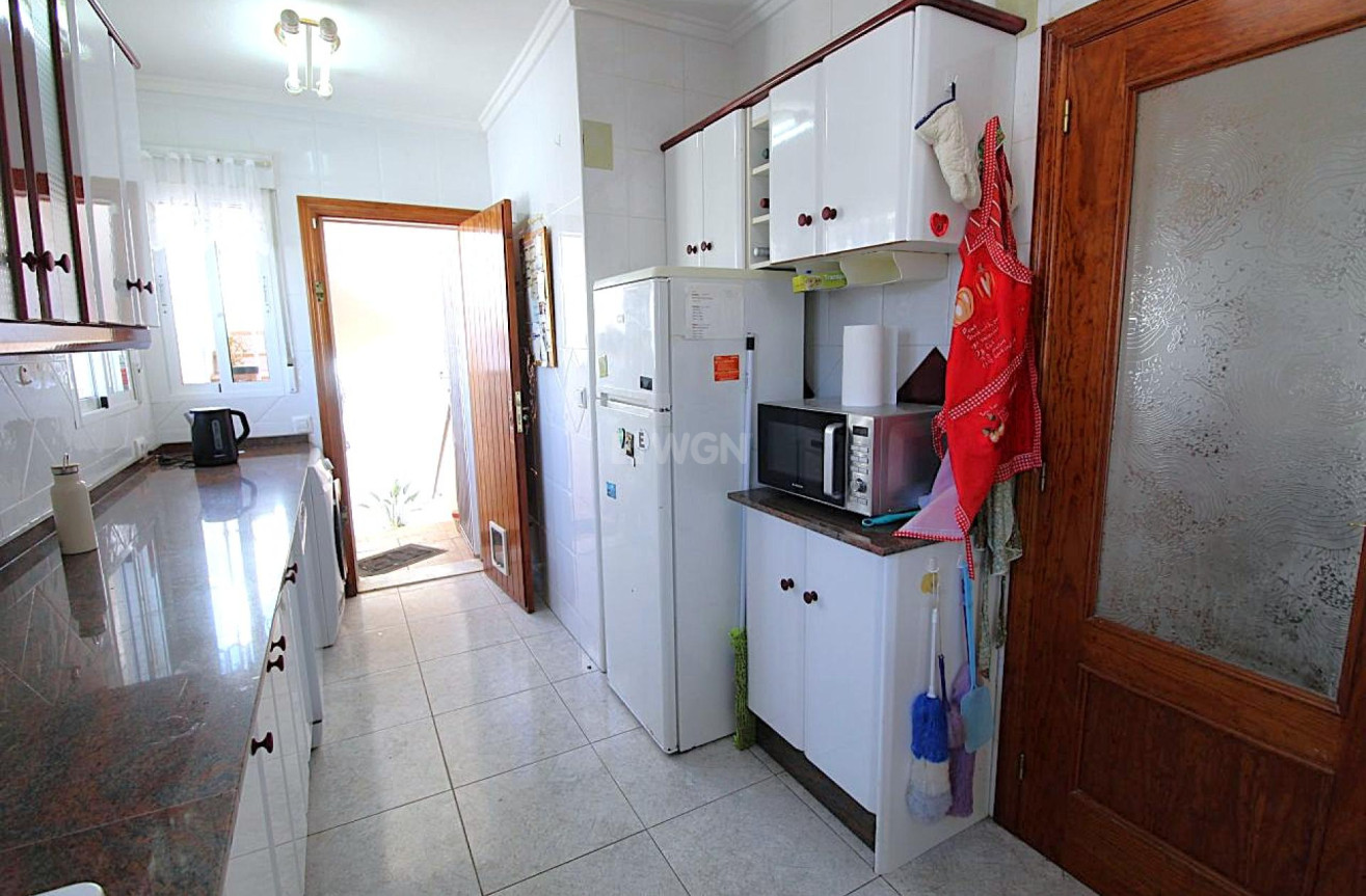 Odsprzedaż - Villa - San Miguel de Salinas - Inland