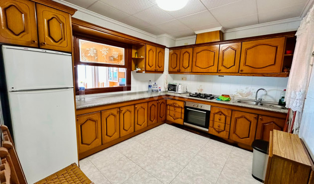 Resale - Apartment / flat - Torrevieja - Costa Blanca