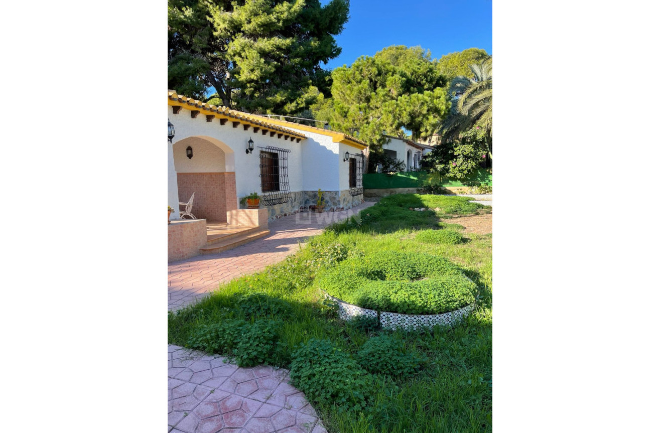Odsprzedaż - Villa - Orihuela Costa - Costa Blanca