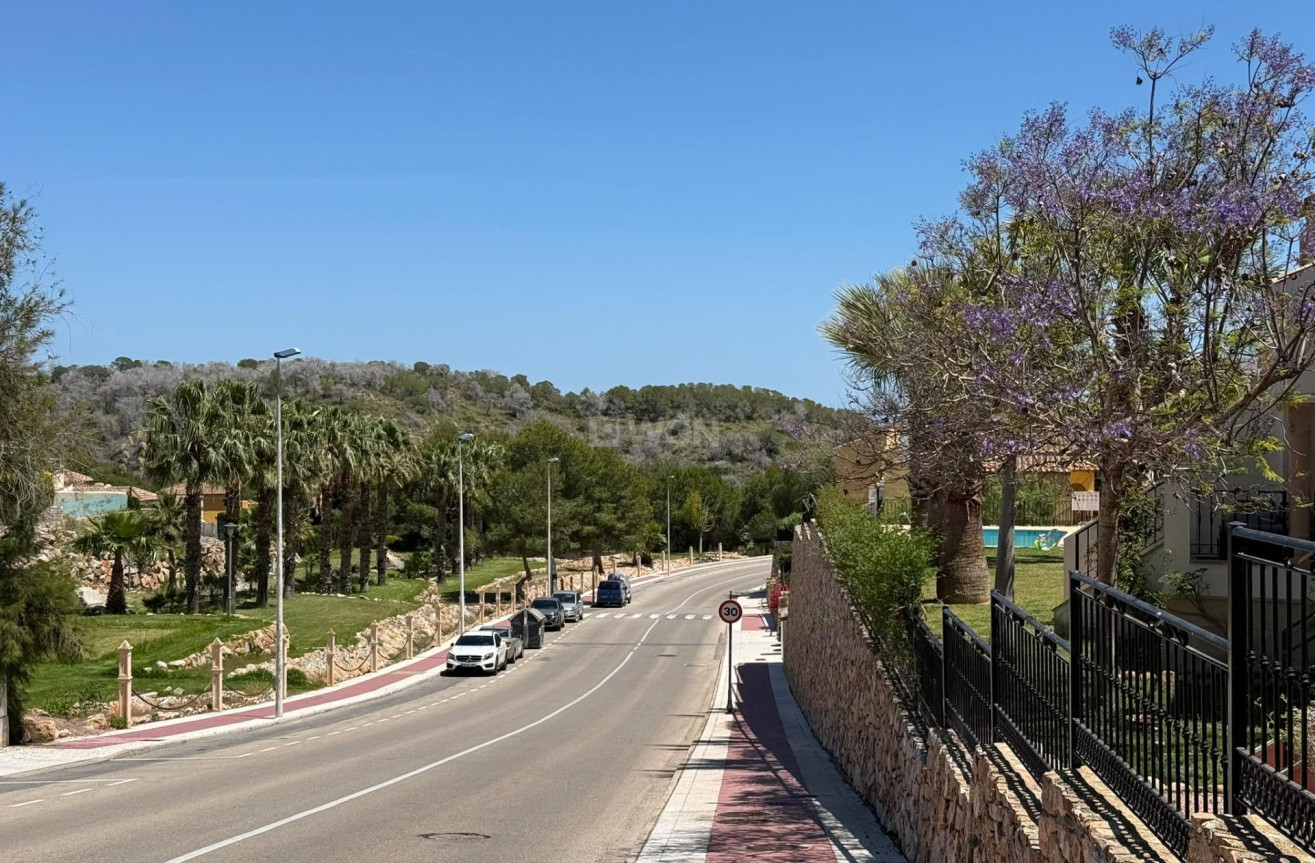 Odsprzedaż - Bungalow - Orihuela Costa - Costa Blanca