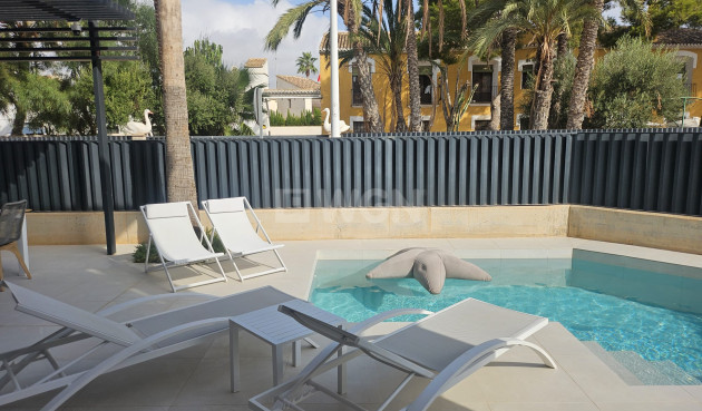 Odsprzedaż - Villa - Santiago de la ribera - Costa Calida