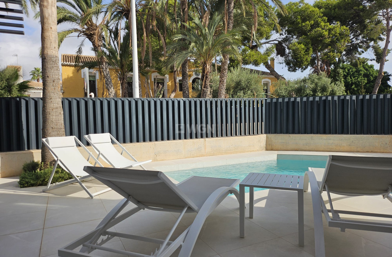 Odsprzedaż - Villa - Santiago de la ribera - Costa Calida