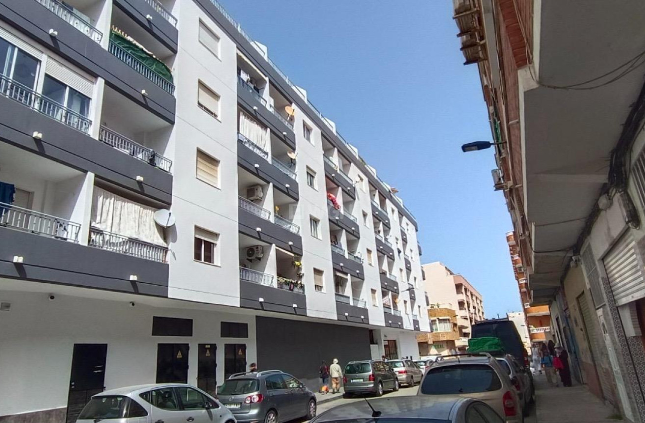 Resale - Apartment / flat - Torrevieja - El Molino