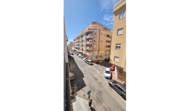 Resale - Apartment / flat - Torrevieja - El Molino